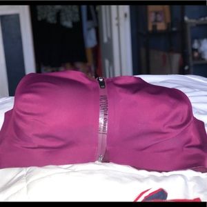Victoria secret sports bra!